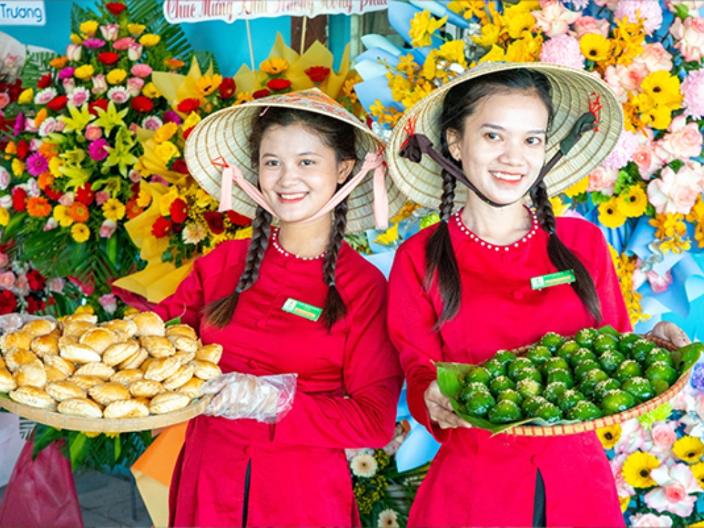 Tự tay trổ tài làm bánh cùng Nghệ nhân Hoa Lài